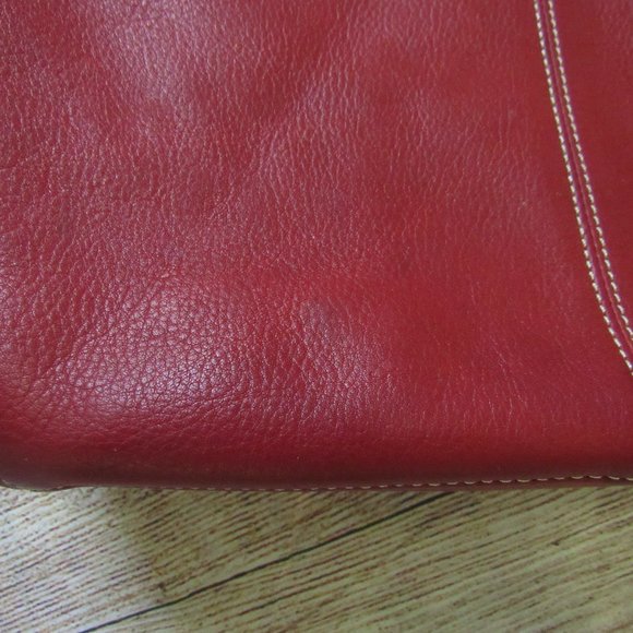 Red Shoulder Bag - Picture 7 of 8